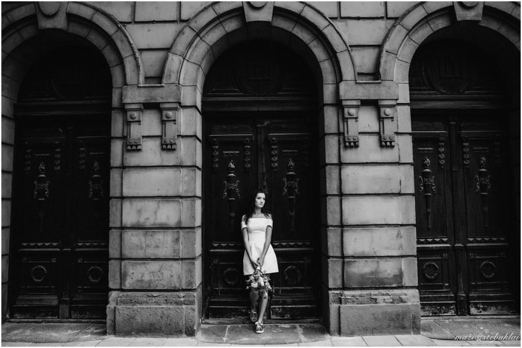 Karolina ♛ Lost in the city / Stilizuota vestuvinė fotosesija